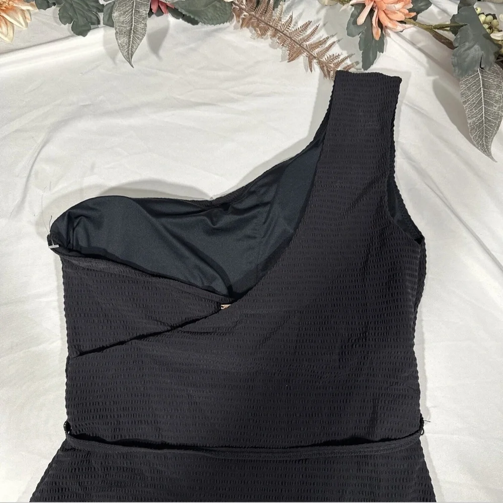 NEW $150 Sea‎ Level [ 8 US ] Messina One Shoulder One Piece Swimsuit Black